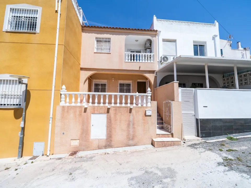 Rækkehus i La Marina, Alicante - foto 1